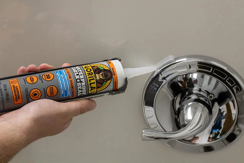 Gorilla Clear 100 Percent Silicone Sealant Caulk and Newborn 189D Drip Free Caulking Gun